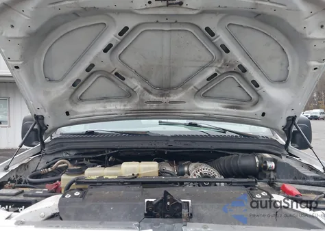 2000 Ford F-250 Lariat/Xl/Xlt z USA, uszkodzony, nr VIN 1FTNX21F3YEC14172